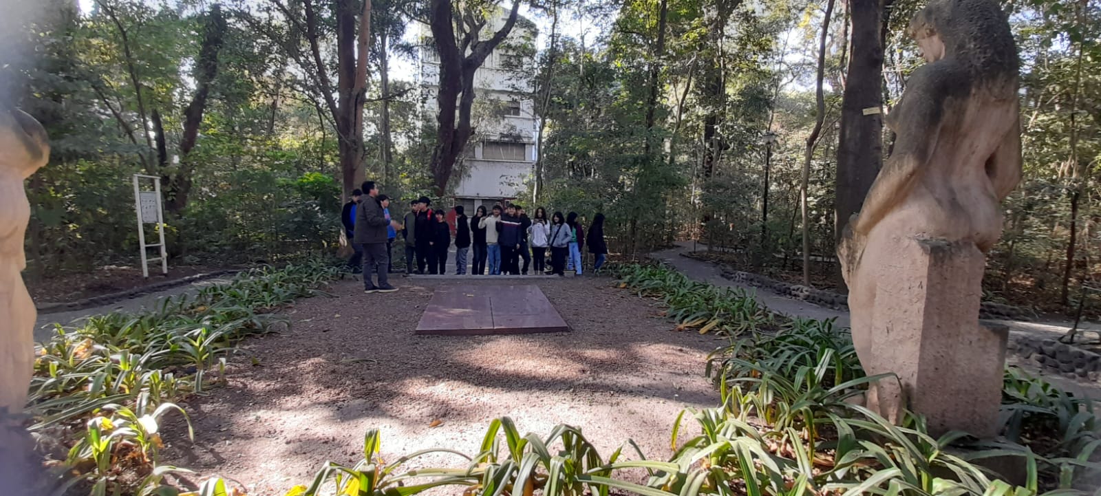 Explorando la Ciencia y la Naturaleza: Visita al Museo Miguel Lillo y Jardín Botánico