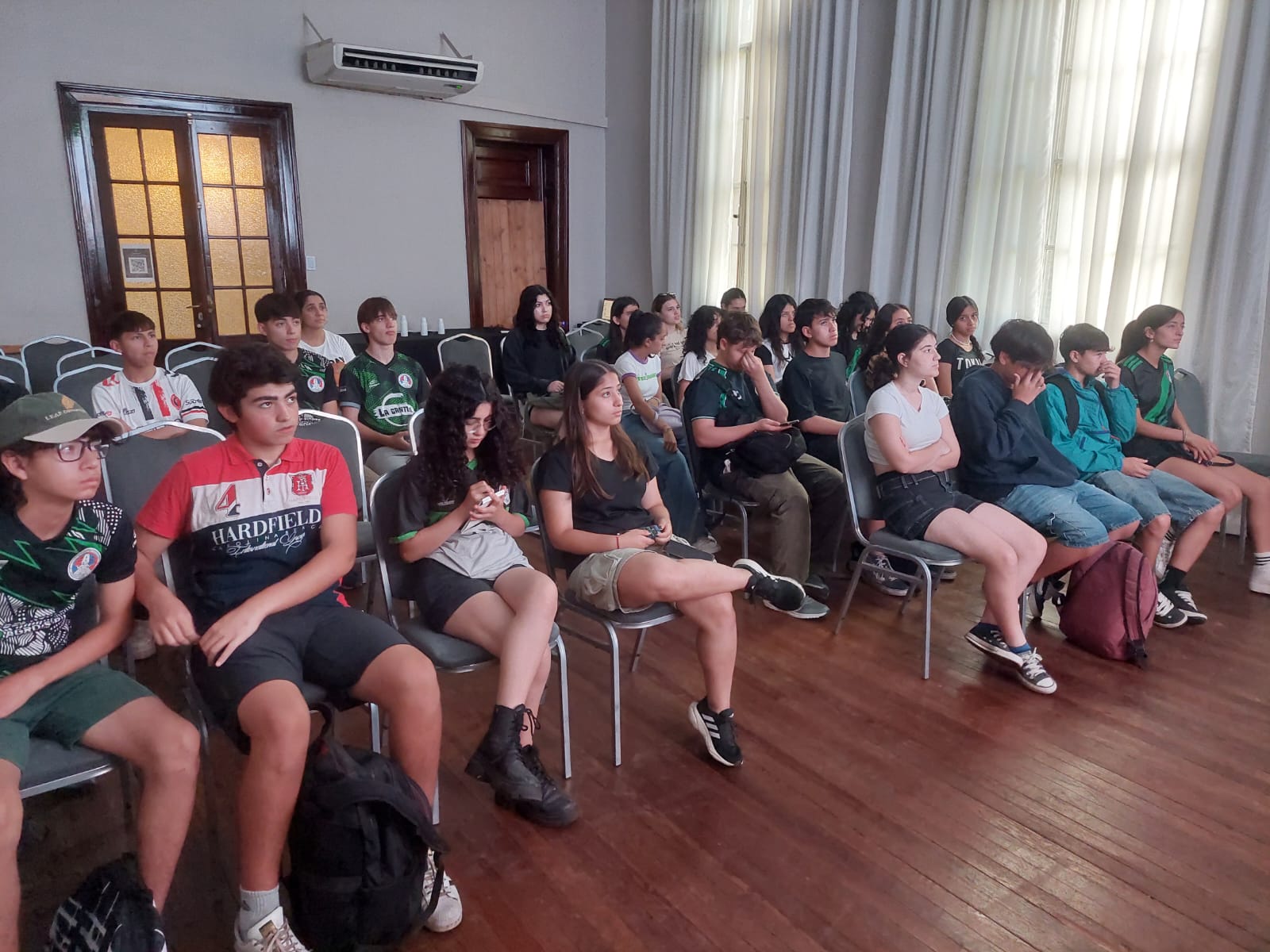 Visita Educativa de 4° TA a la EEAOC: Explorando Innovación en Agricultura
