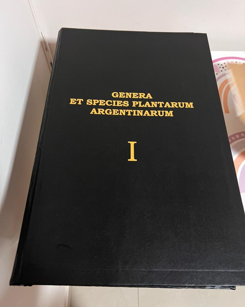 La EAS recuperó valiosos ejemplares del patrimonio bibliográfico de la UNT