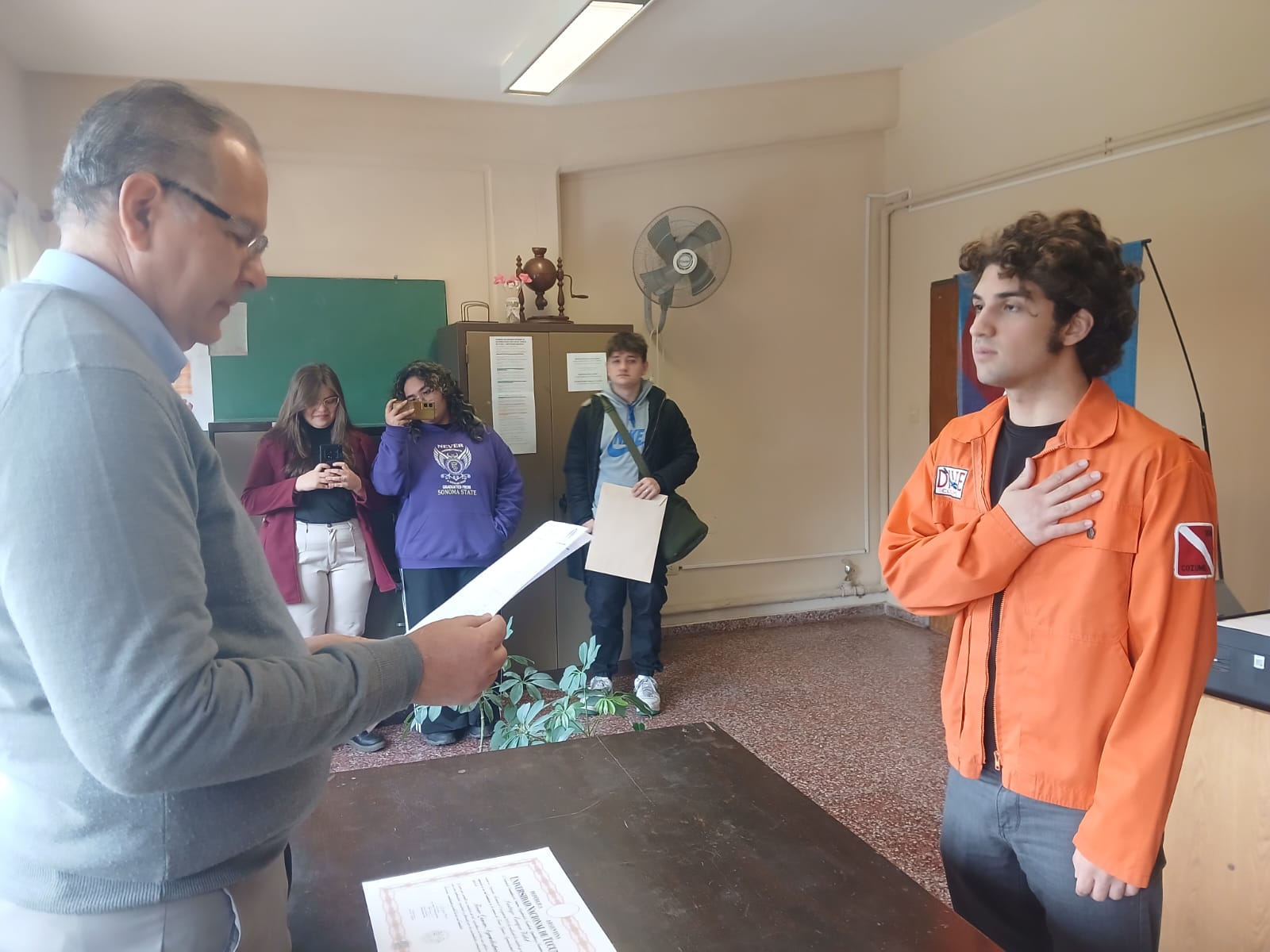 Un nuevo paso hacia el futuro: entrega de diplomas a nuestros egresados